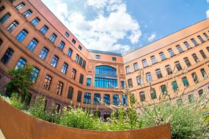 Außenansicht des zentralen Forschungsgebäudes der Medizinischen Fakultät der Universität Leipzig