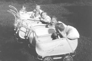 Kinderwagen um 1950