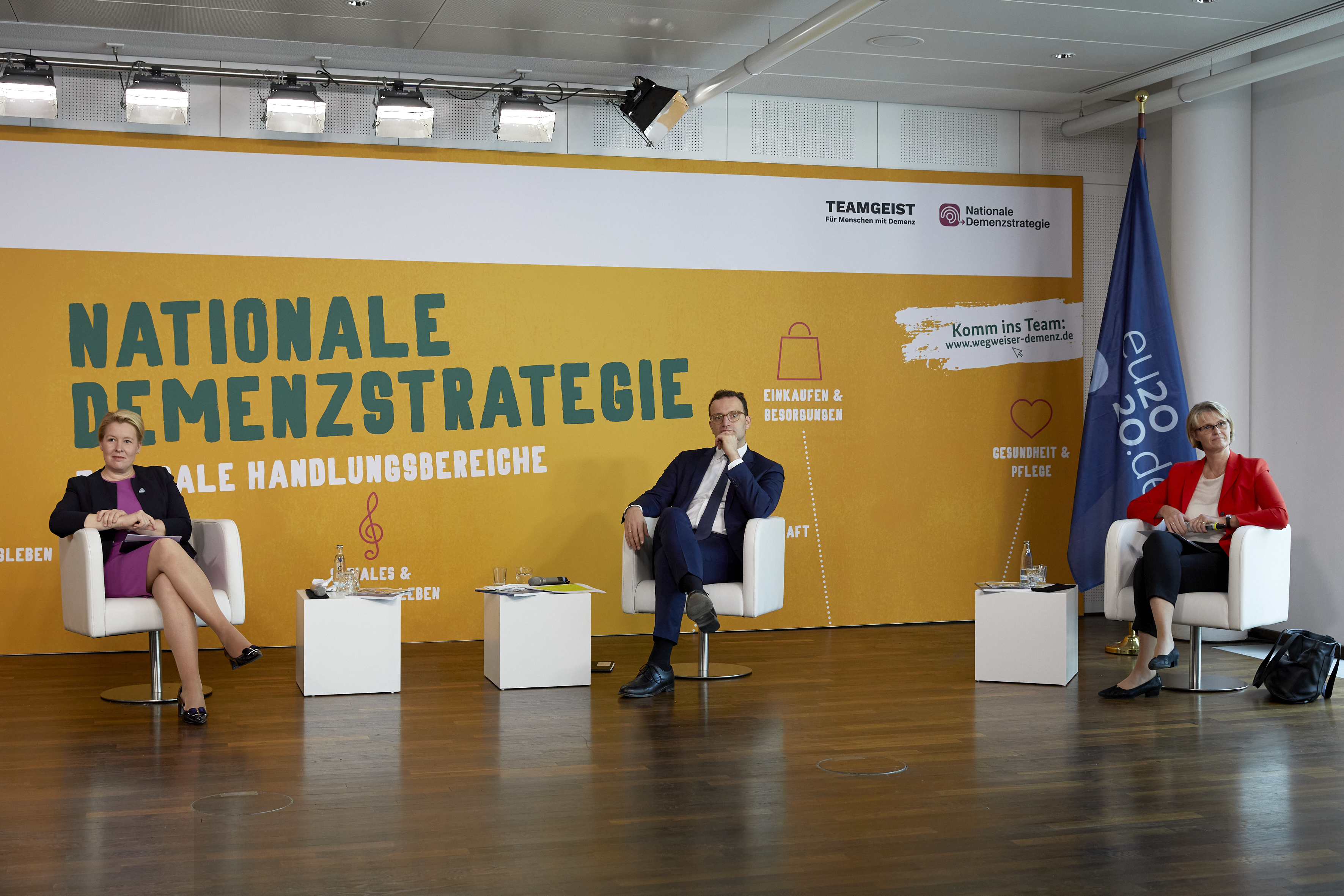 Offizieller Auftakt zur Umsetzung der Nationalen Demenzstrategie