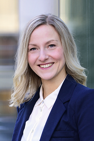 Porträt Cornelia Dolling