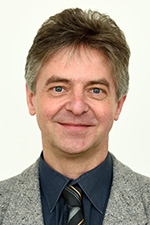Porträtfoto  ​Prof. Dr. rer. nat. Steffen Roßner