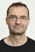 Porträt PD Dr. rer. nat. Max Holzer