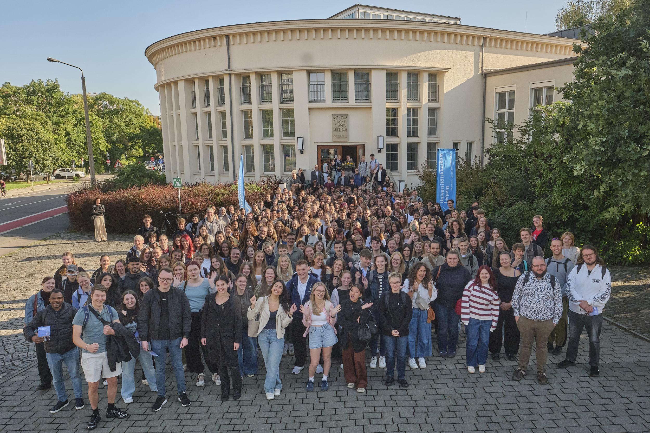 308 Auszubildende starten heute am Universitätsklinikum Leipzig in die Berufsausbildung in neun Gesundheitsfachberufen.