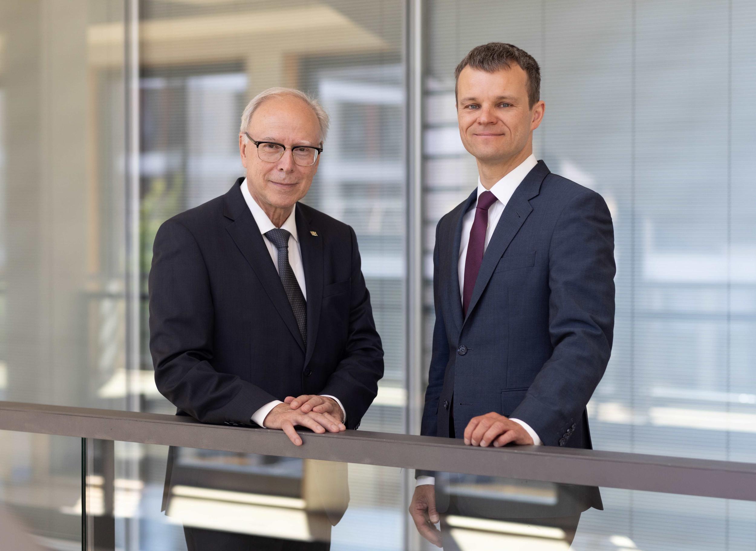 Prof. Christoph Josten, Medizinischer Vorstand des UKL, und Dr. Robert Jacob, Kaufmännischer Vorstand des UKL ( v.l.n.r.).
