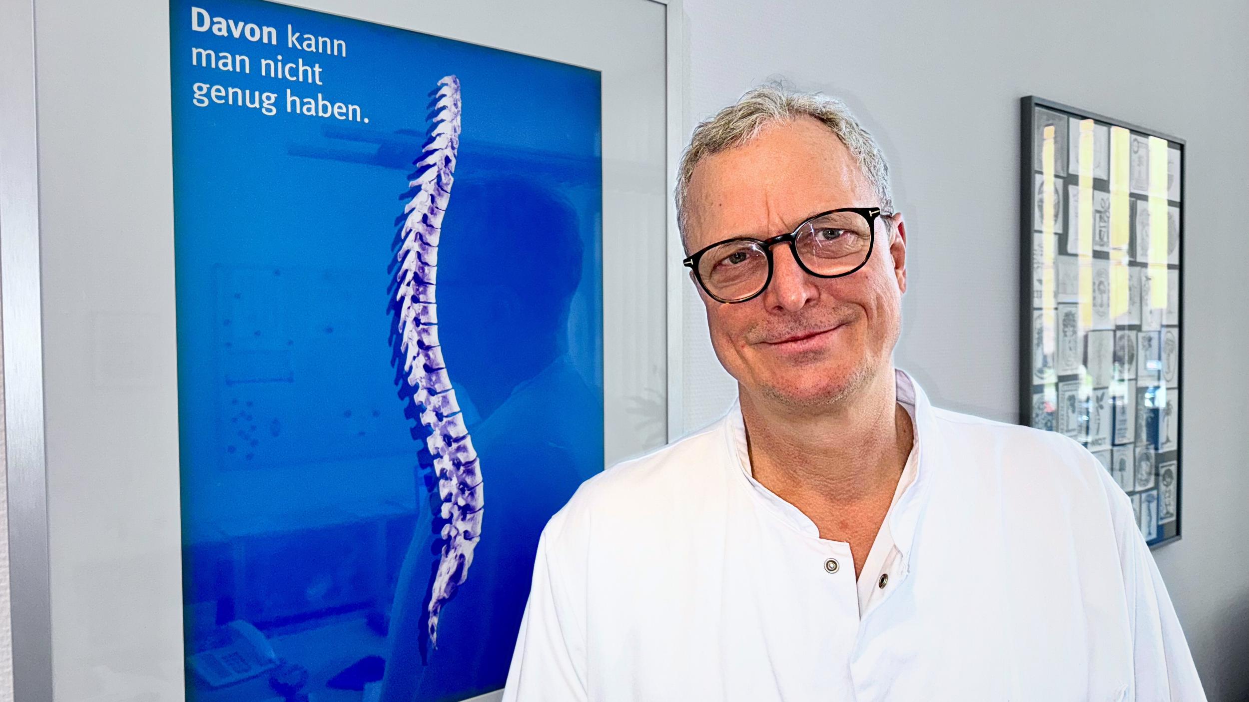 Prof. Christoph-Eckhard Heyde leitet heute als Geschäftsführender Klinikdirektor die Klinik und Poliklinik für Orthopädie, Unfallchirurgie und Plastische Chirurgie.