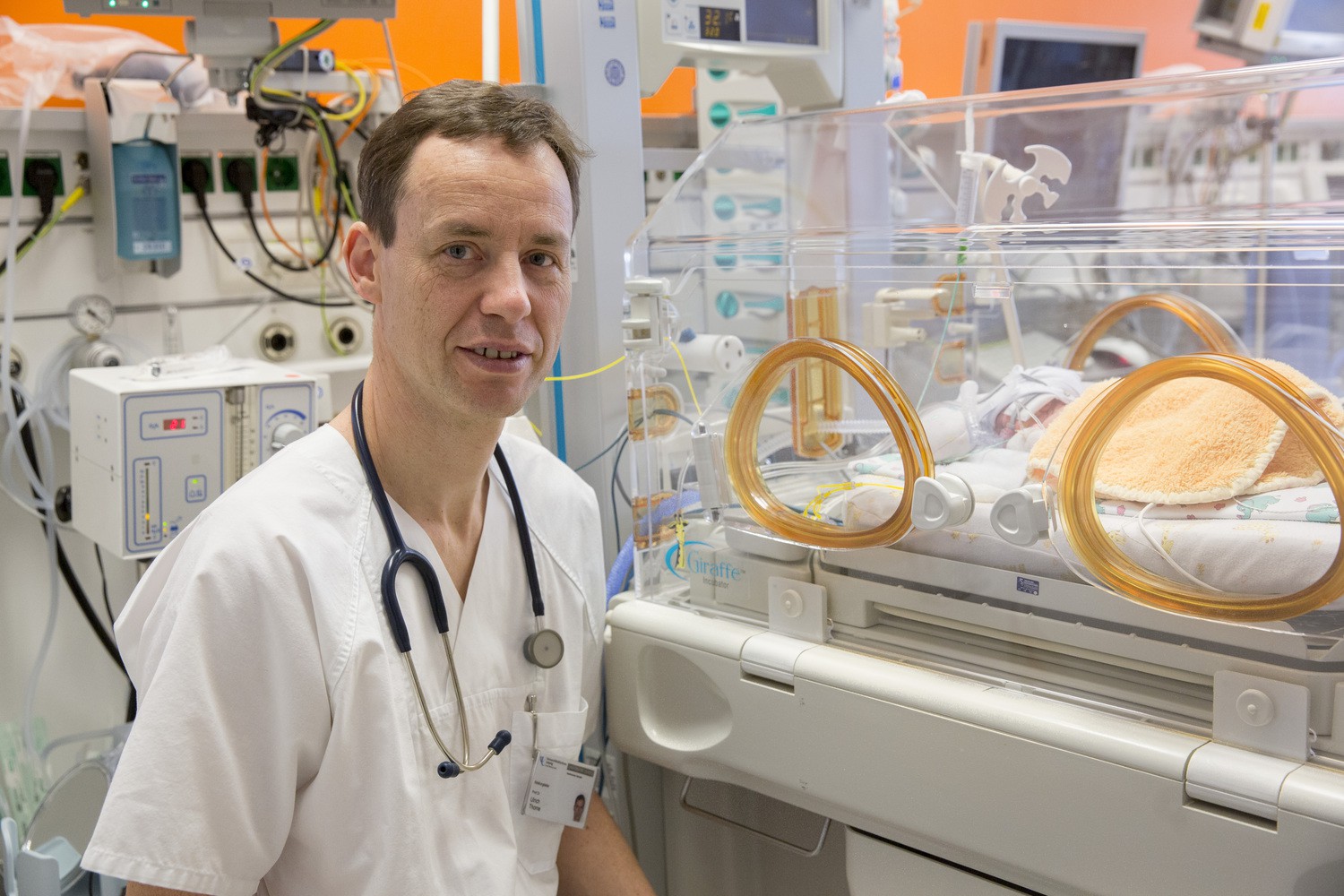 Platz 2 bundesweit: Die UKL-Neonatologie mit ihrem Direktor Prof. Ulrich Thome (Foto) gehört erneut zu den besten großen Zentren für Frühgeborenen-Versorgung im Land.