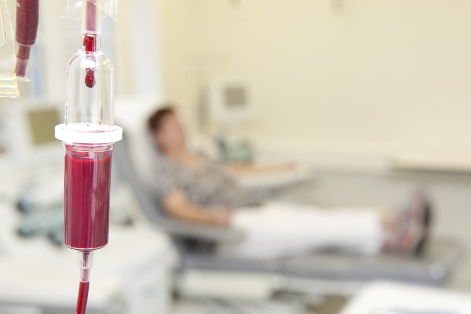 Lebensrettend: Die meisten Patienten mit schweren Bluterkrankungen sind im Rahmen ihrer Behandlung auf Blutkonserven angewiesen.