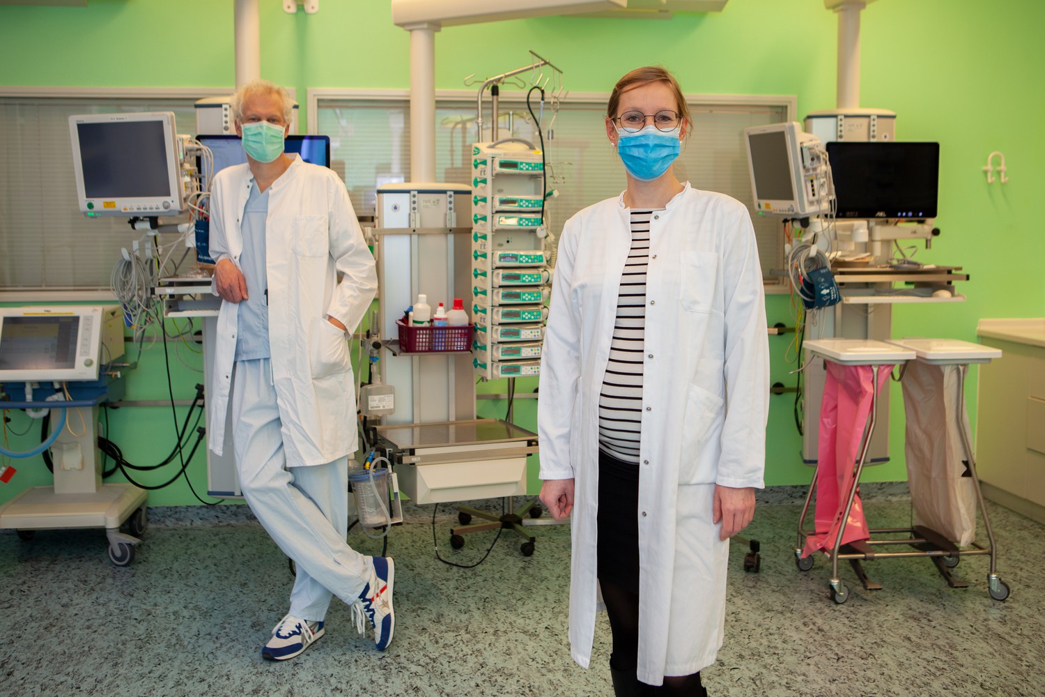 Dr. Maria Theresa Völker und PD Dr. Sven Laudi von der Klinik für Anästhesiologie und Intensivtherapie des Universitätsklinikums Leipzig.