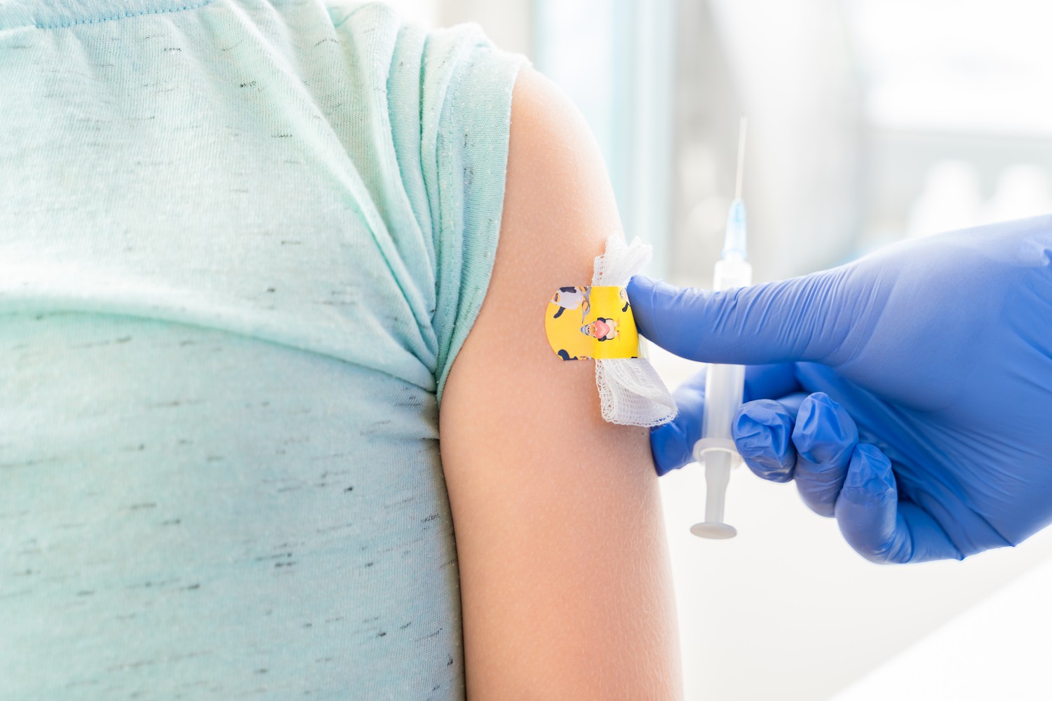 Termine bis 10. Februar frei: Kinder zwischen 5 und 11 Jahren können am UKL in der Liebigstraße ihre Schutzimpfungen gegen COVID-19 erhalten.