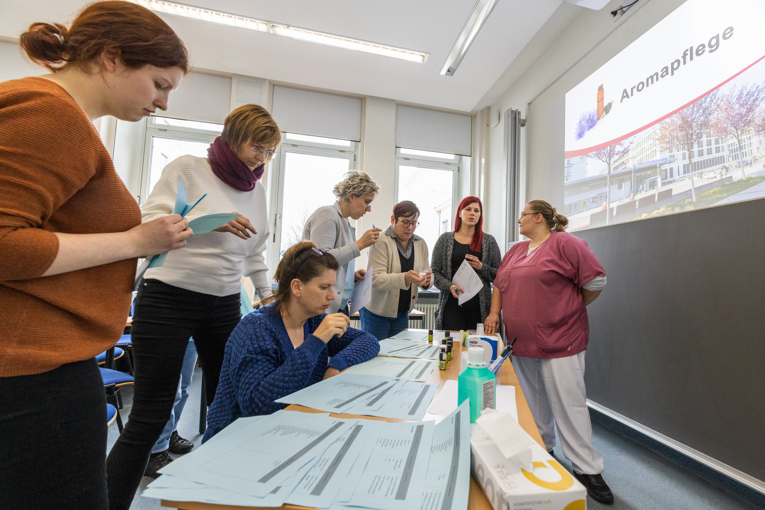 Beim 1. Onkologischen Pflegetag in Leipzig konnten die Teilnehmer bei verschiedenen Workshops, beispielsweise zum Thema Aromatherapie, auch selbst aktiv werden.