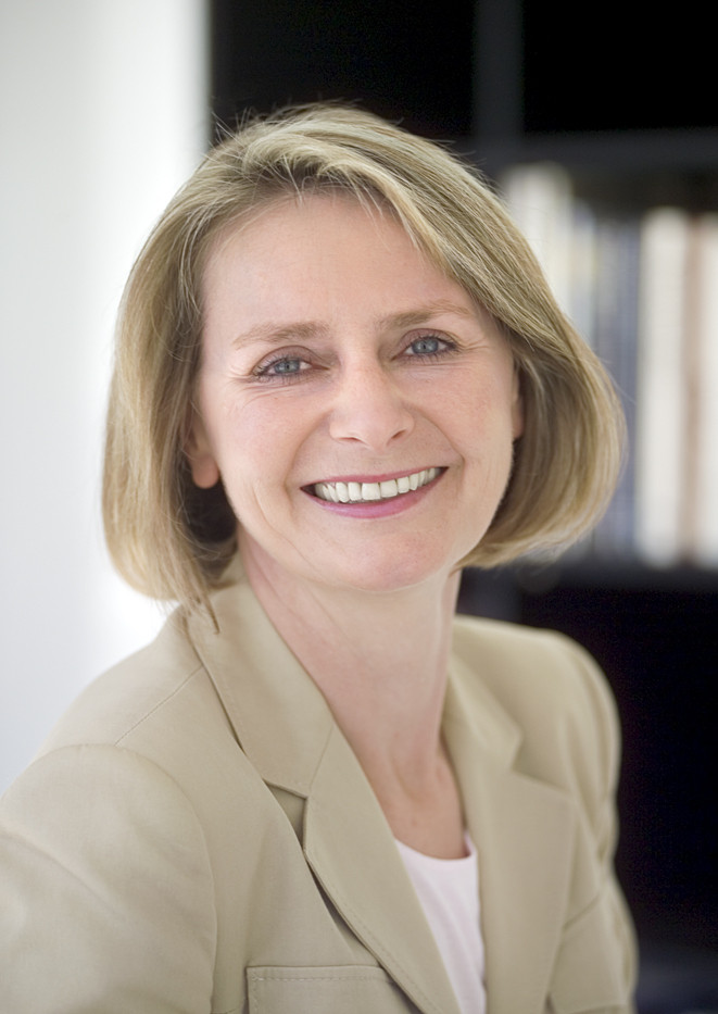 Klinikdirektorin Prof. Anette Kersting und das Studienteam von „TELL US“ möchten herausfinden, wie sich Gewalt in Partnerschaften medizinisch und psychologisch auswirken kann.