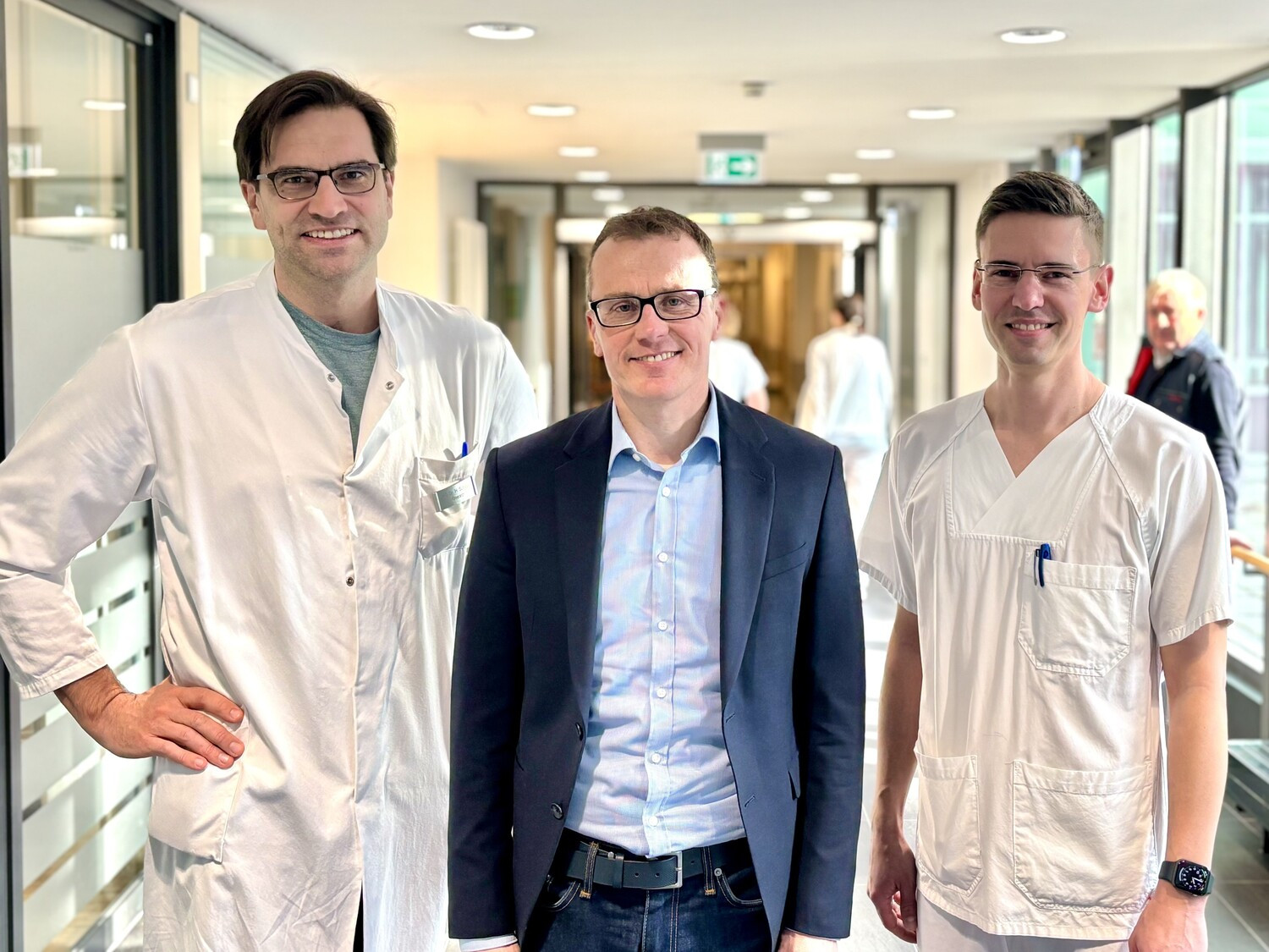 Dr. Haiko Schlögl, Alexander Krauß und Lars Selig (v. l.) am Rande eines Pressegesprächs, auf dem sie die Inhalte des Qualitätsvertrages erläuterten.