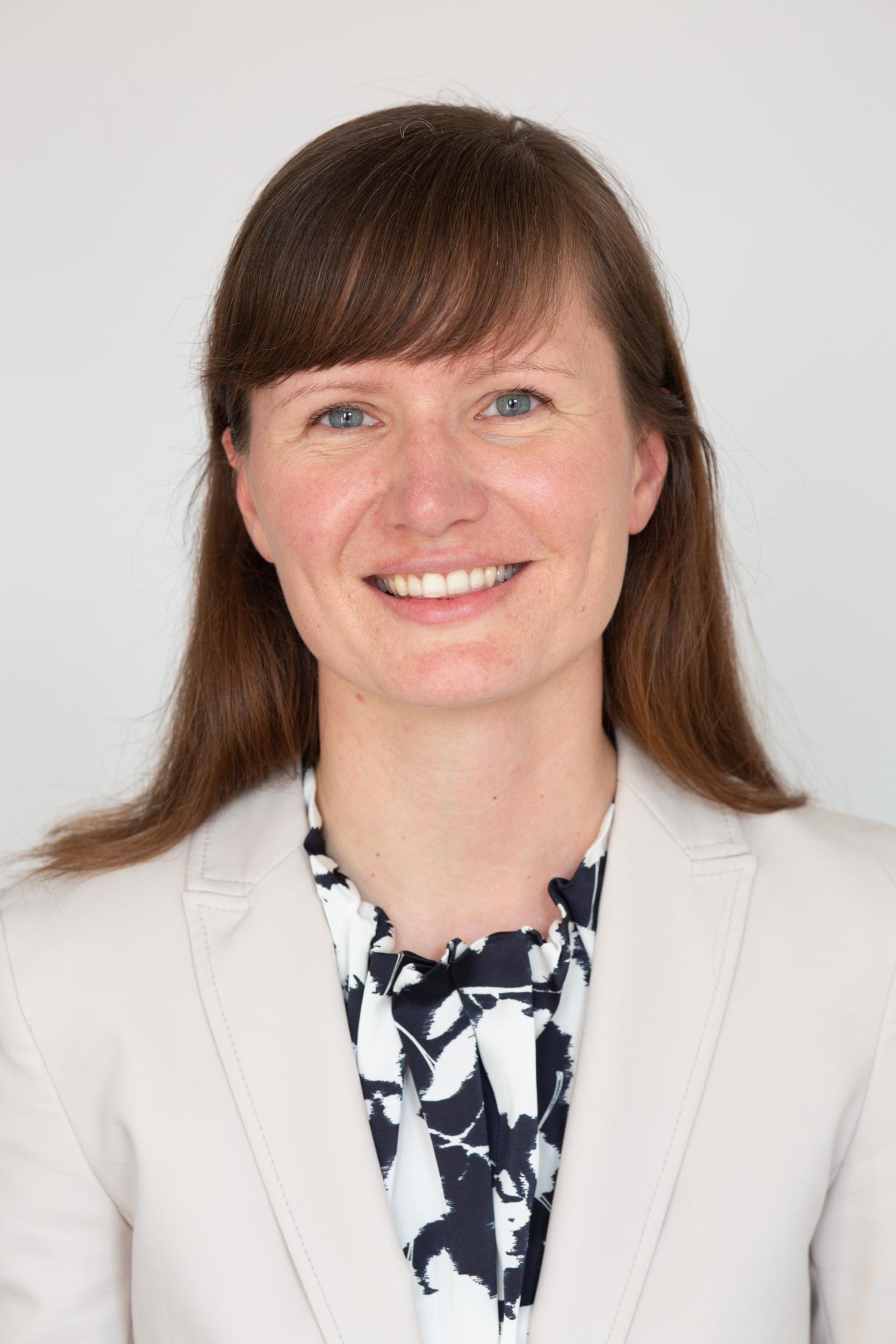 Dr. Ricarda Schmidt.