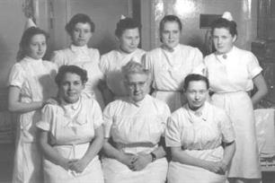 Schwestern von Station 2, 1955 