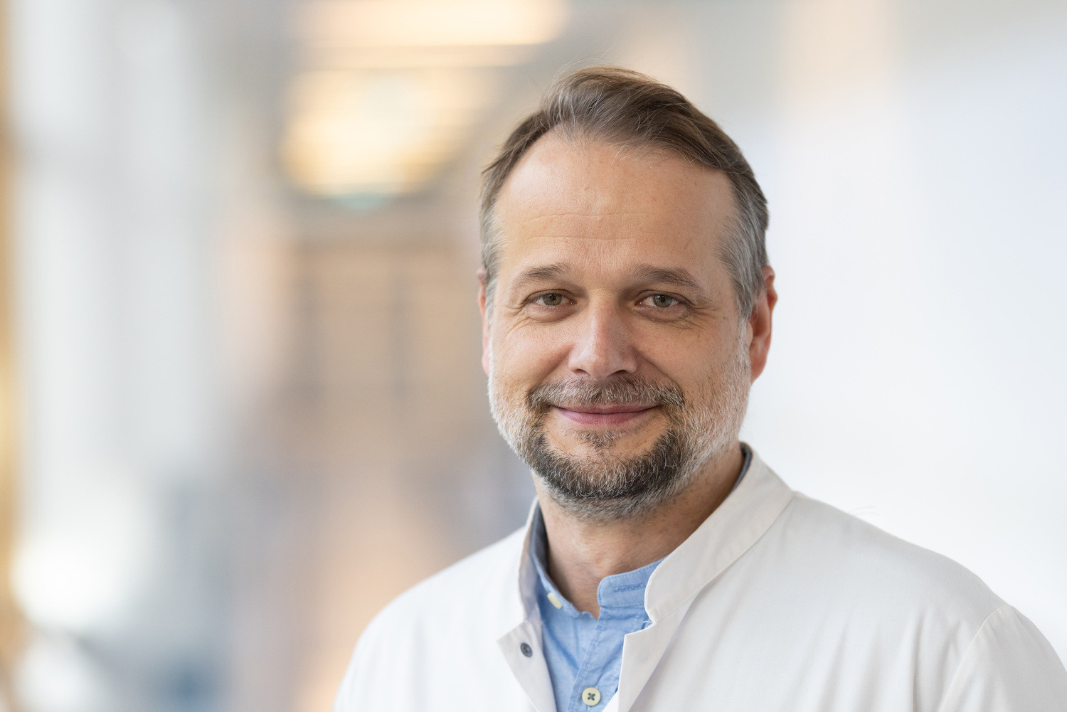 Prof. Pierre Hepp, Leiter des Bereichs Arthroskopische & Spezielle Gelenkchirurgie / Sportverletzungen